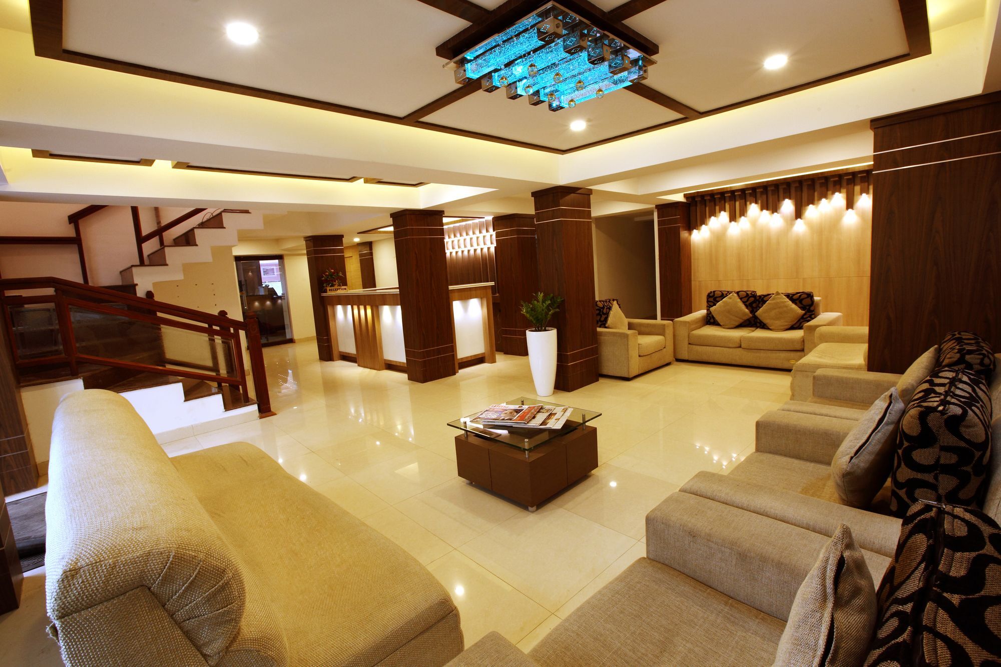 Prayana Hotels Коччи Экстерьер фото